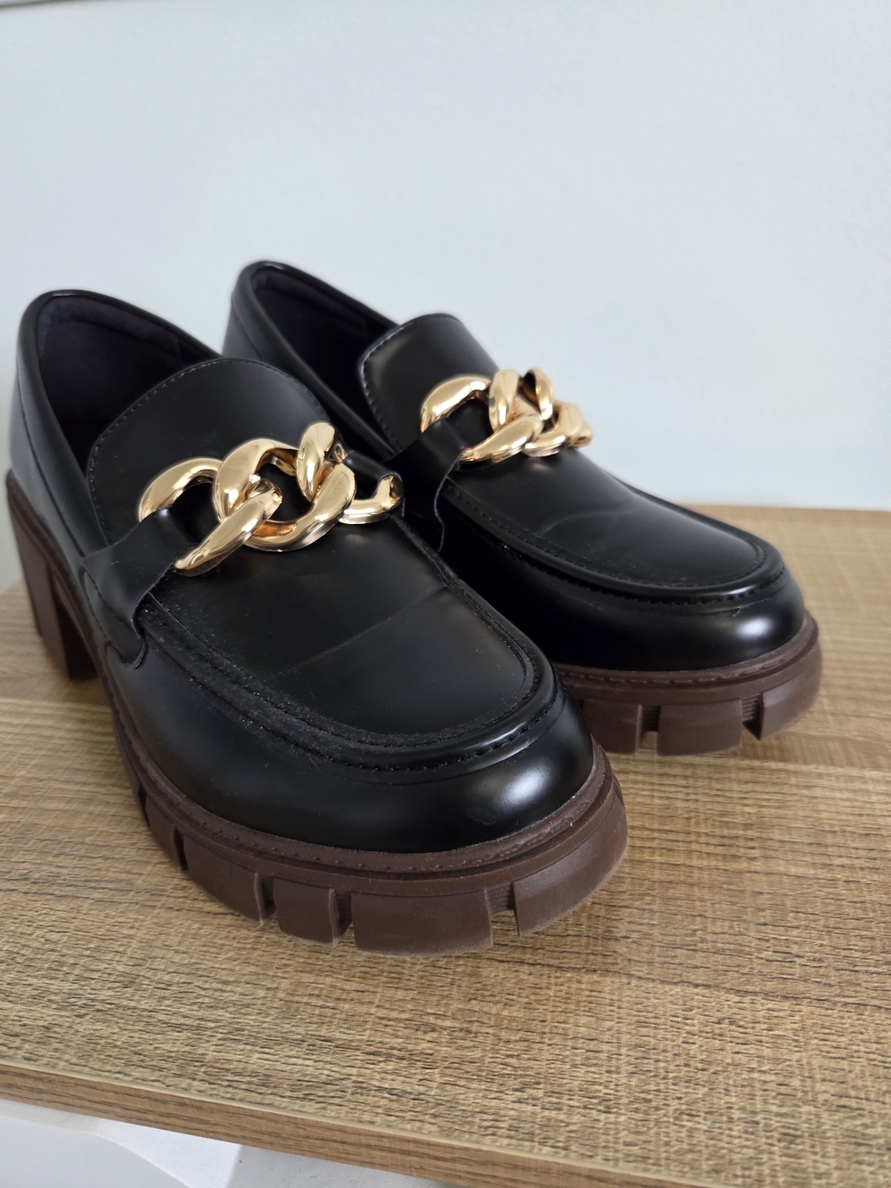 Black Chunky Chain-Accent Loafers - Picture 3 of 4